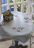        Anchor:  "Sweet Briers Tablecloth", MEZ , 9240000-02332      